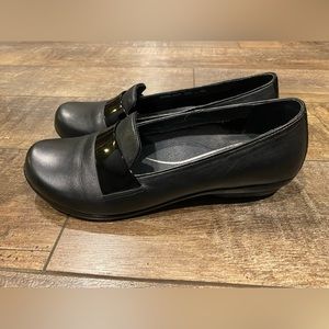 Dansko Oksana Comfort Women's Dress Shoe Black Leather EU 40 (US 9.5-10)